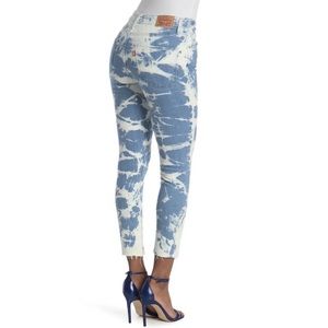 LEVI’S 721 High-Rise Skinny Ankle Jeans - Indigo Earthy Over - 26 (2)